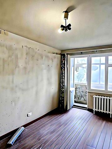 Продаж 1-кімнатної квартири 32 м2, початок вул. Тероборони (р-н Старої Подусівки).