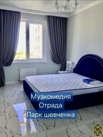 Італійський бульв., 1-А