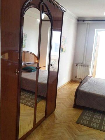 Продам 3 х кімнатну квартиру Березняки, Дніпровський р-он, вул.Миколайчука Івана (Серафимовича), буд.7,