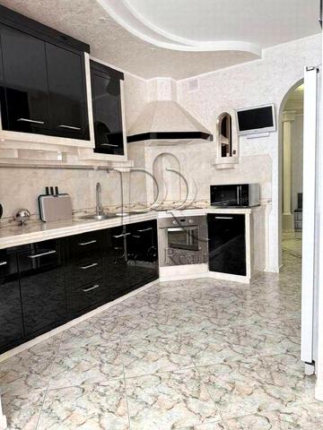 Продаж 2 кімн. квартири на Оболоні за адресою Тимошенка 29в