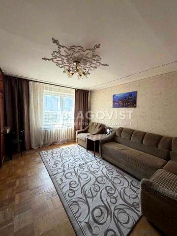 Продаж 3-кімнатна квартира центр Голосієвський р-н по вул. Антоновича Володимира (Горького) 88