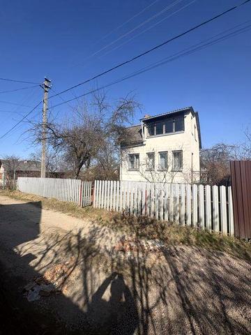 Будинок-дача,4 сотки, у місті