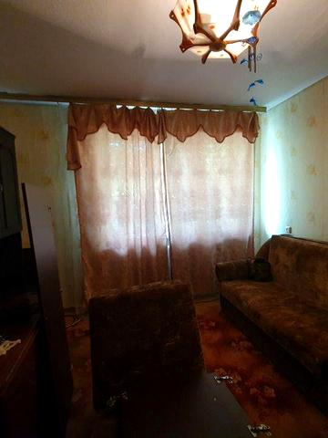 Продаётся 1-но, комнатная в Обухове, р-н. "Школа"