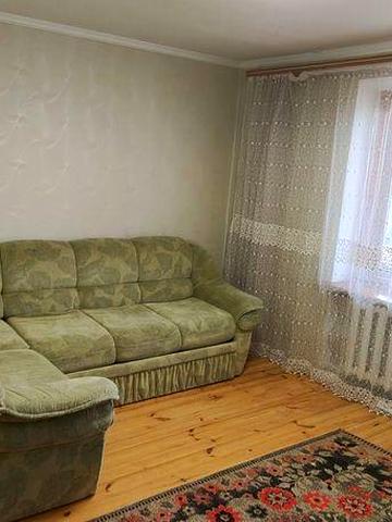 Продам трьохкімнатну квартиру
