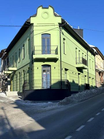 ЗНИЖКА до кінця літа до 4000 тис.дол.Дворівнева квартира в центрі Буська