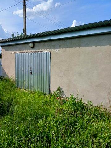 Продам будинок зі всіма зручностями  в селі Гориця