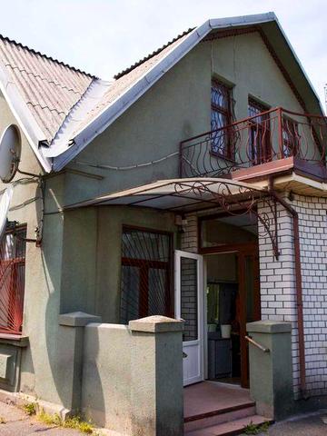 Просторий будинок 182,6 м² на ділянці 15,5 сотки + гараж від власника