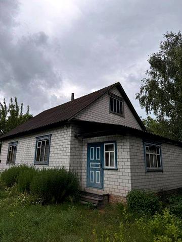 Будинок у селі Великі Сорочинці
