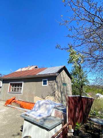 Продам великий будинок зі зручностями