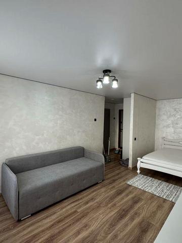 Здається 1 -кім.кв 35 м.в перше заселення