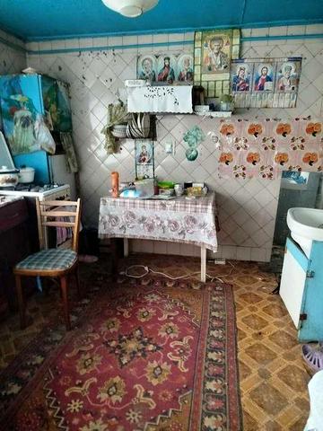 Продається 1/2  будинку в районі дитячого садочка КАЗКА (Хлібозаводу) місто Шепетівка