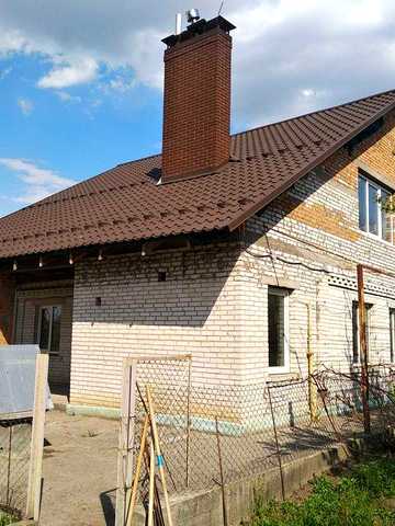 Цегляний будинок з підвалом