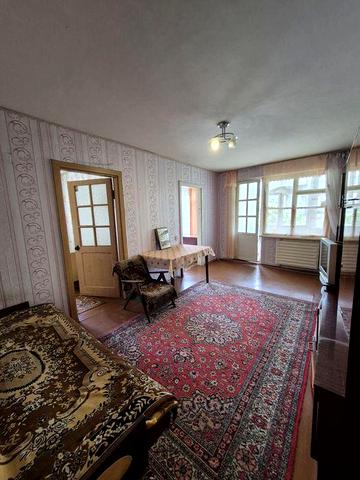 Продаж 4- х кімнатної квартири Г. ПУХОВА