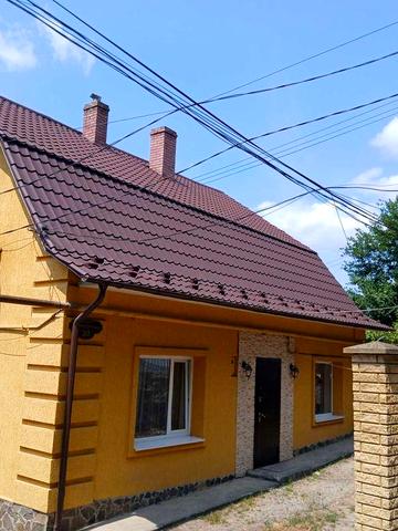 Здається в оренду 1/2 будинку від власника. Центр .