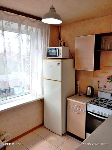 Сдам 1-ком.кв.,м.Ботан.Сад.Оплата только за свет.
