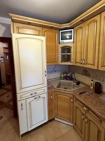 Оренда 3-х кімнатної квартири, Центр , вул. Прибузька.
