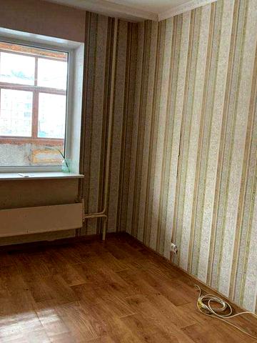 Продам приватизовану однокімнатну квартиру в селищі Десна