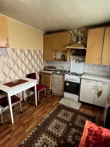 Продам 2-х кімнатну квартиру на Водопійній