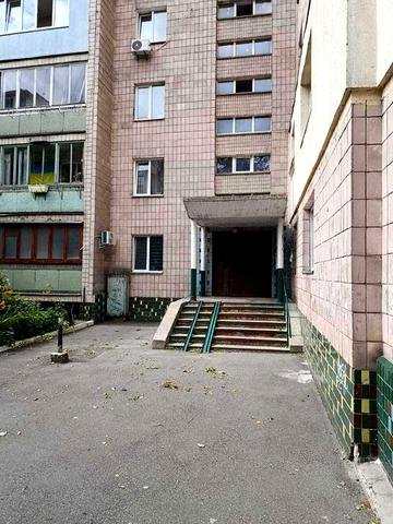 2-кімнатна квартира в центрі Вишгорода — вул. Дніпровська, 11