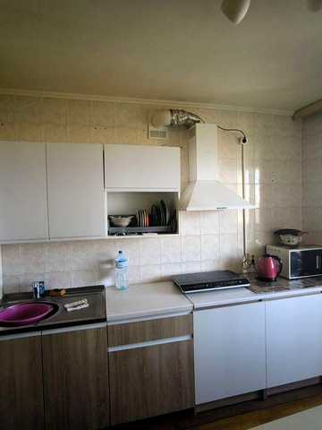 Продам 3 Бровари Грушевського