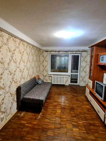 Здам 2 кім. квартиру,Воскресенка, Ірини Бекешкиної (Карбишева), 22.