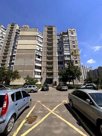 Оренда 2 кв 58 м Вул. Братства тарасівців 8 Метро Харківська 3хв. ходи