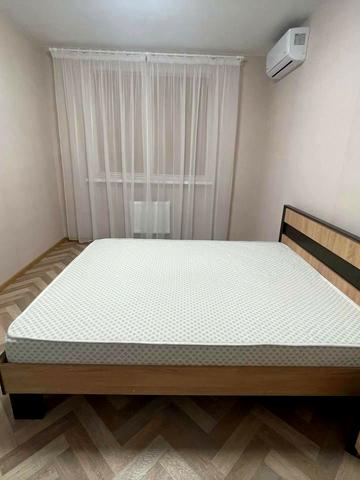 Ревуцького вул., 40-В