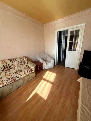 Продам простору 3-кімнатну квартиру 72 м², вул. Боброва, 21А (Майдан Озерний)