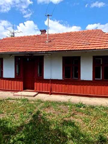 Продам будинок в селі перерив