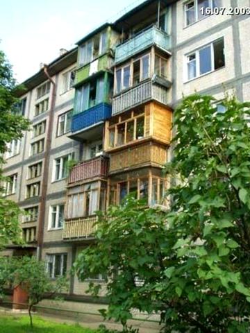 Верховної Ради бульв., 26