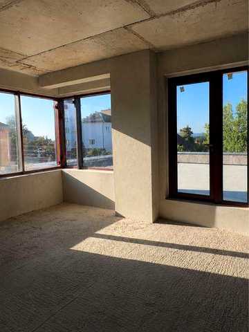 Продаж premium квартири з терасою 90м2