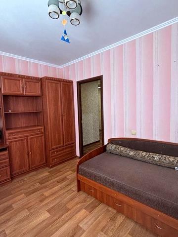 Продається простора 3-кімнатна квартира в мкрн Північний! Без комісії для покупця.