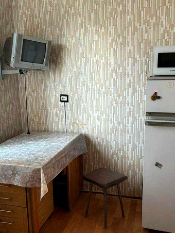 Терміново здам 1-к Червоної калини, 79А
