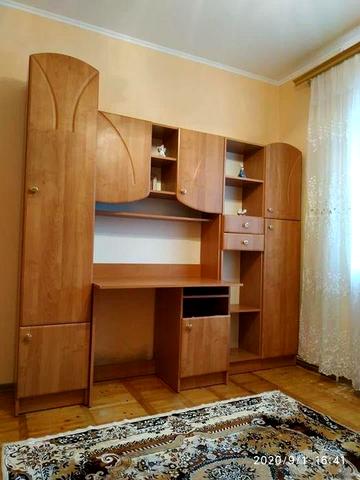 Здається в оренду 3-ох кімнатна квартира в м. Мукачево район Росвигово біля магазину "Ідеал" на довготривалий термін.