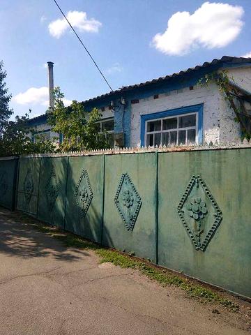 Продам 3-кім Будинок в Центрі смт. Немішаєве 12 соток. ГАЗ / Вода. Варшавська траса. 25км від Києва/ Програми фінансування - ТАК! Торг є!