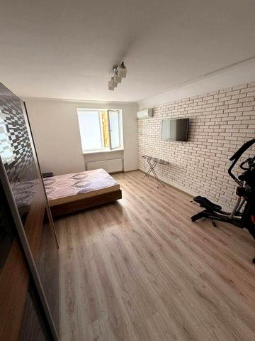 Оренда сучасної 2-кімнатної квартири, 80м2, ЖК River Town, вул. Мирна, 19