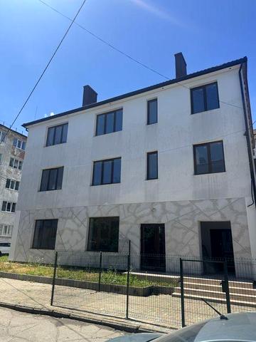 Продаж 1-кімнатної квартири 51,3 м² із  паркомісцем , Стрий