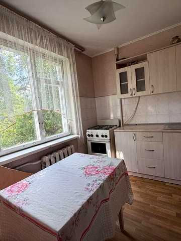 Квартира на 700-річчі, біля Делікату