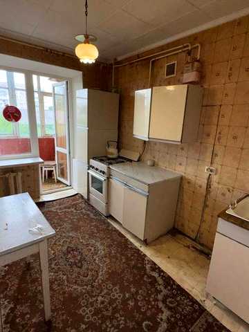 Простора 4х кімнатна квартира 90м² вул. Європейська. 4 поверх.