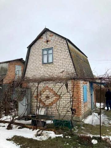 Продається дача з будиночком та 4 сот.землі