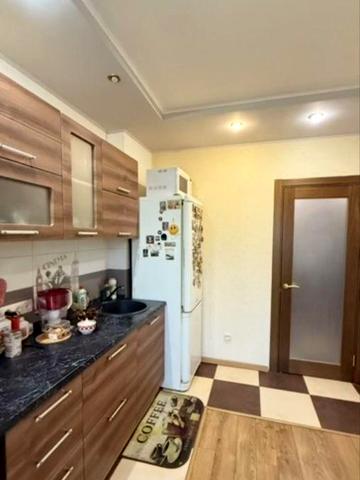Продаж 3-кім. квартири з ремонтом, поруч м. Позняки!