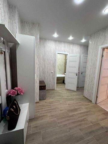 Здам квартиру довгостроково на Олени Степанівни