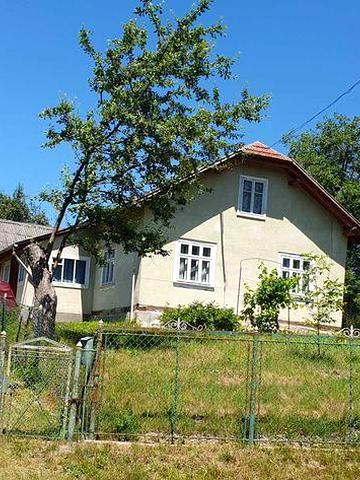 Продається будинок в с.Брониця. Дрогобицького району.
