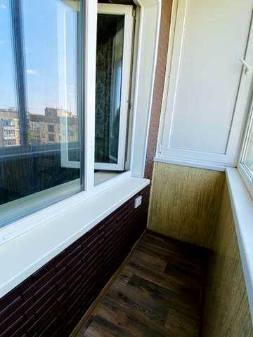 Продаж 1кімн.кв.по вул.Віктора Оцерклевича 17(Курчатова)