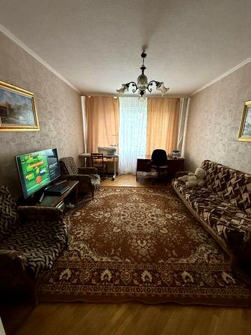 Продаж метро Лівобережна 3 к квартира Пантелеймона Куліша, 5-б. Без комісії
