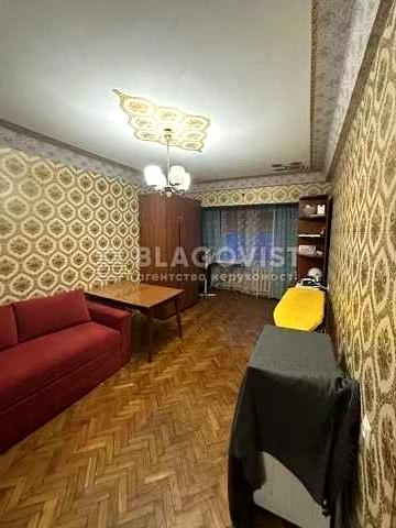 Продаж 2к квартири 44.7 кв. м на вул. Кубанської України 39А.