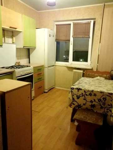 Продаж 2к кв-ри, м.Васильківська-5 хв пішки, розглядаємо Держ.програми!