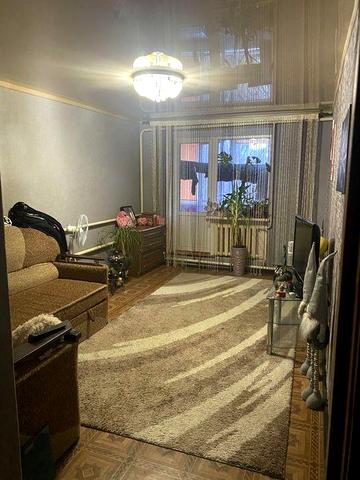 Продам 2-х кімнатну квартиру у Вільнянську з меблями та технікою