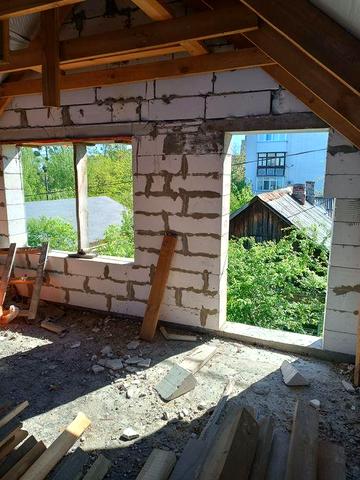Продам будову в центрі міста