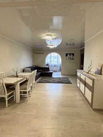 Продаж 3к Квартира Академіка Корольова вулиця